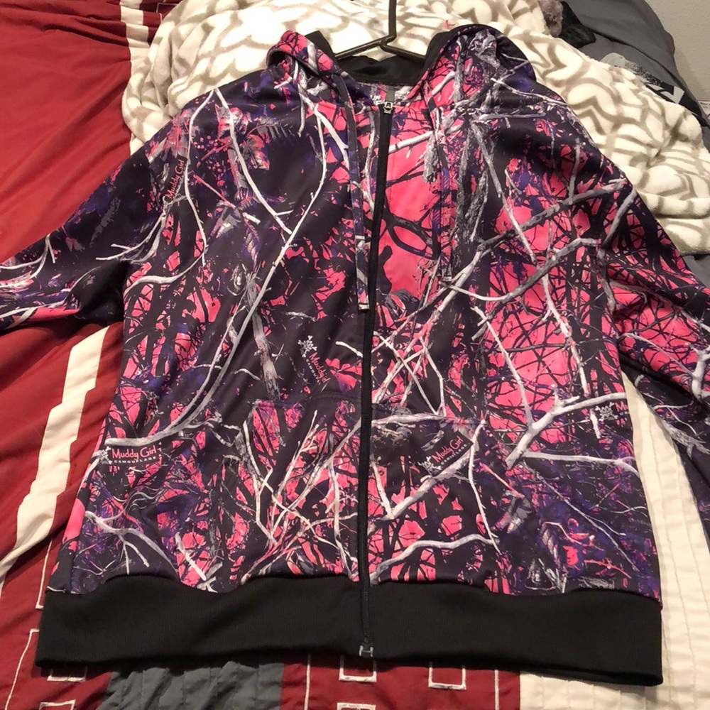 Muddy girl - moonshine attitude attire
